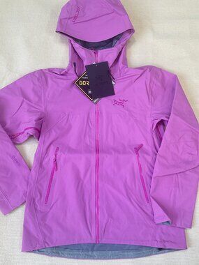 Arc'teryx Beta LT Hooded Hard-Shell Jacket, Size L.